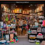 Fachada de la tienda física Zona K9, especialista en productos para perros y mascotas, con gran variedad de alimentos, accesorios y juguetes visibles.